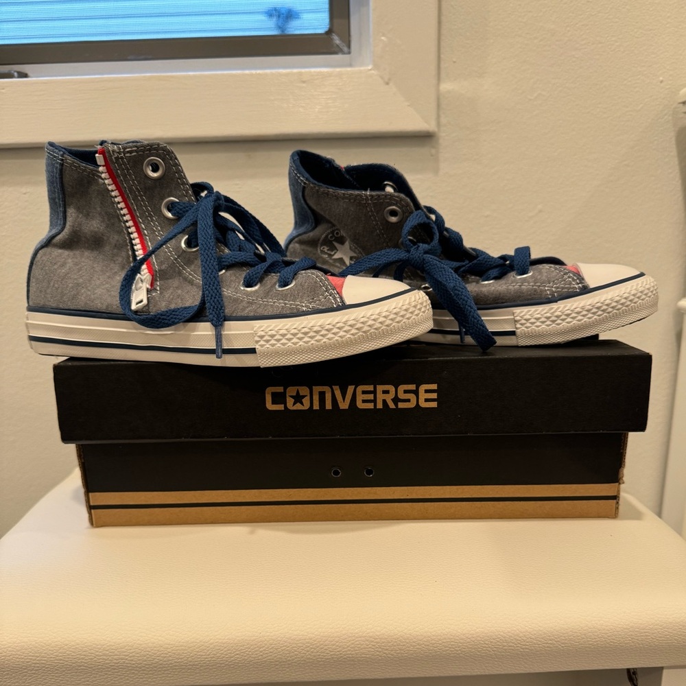 New in box. Kids CT Side Zip Hi Thunder Converse. Size 1.